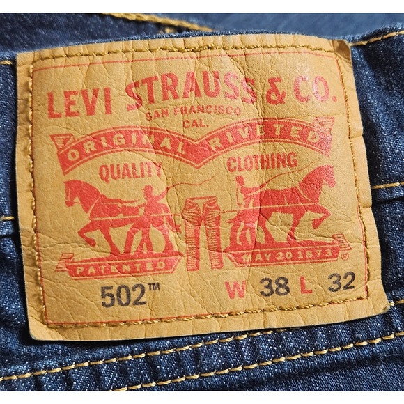 Levi's 502 Regular Fit Tapered Jeans 38x32 Mid-Rise Zip Fly Dark Wash Denim - Picture 3 of 8